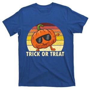 Trick Or Treat Dabbing Pumpkin Halloween Cute Gift T-Shirt