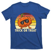 Trick Or Treat Dabbing Pumpkin Halloween Cute Gift T-Shirt