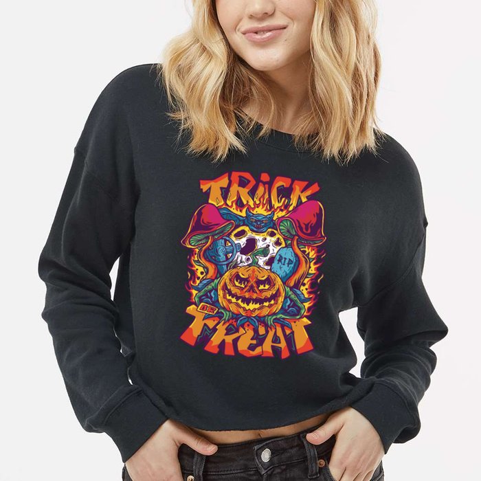 Trick Or Treat Unique Cropped Pullover Crew