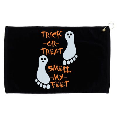 Trick Or Treat Smell My Feet Funny Halloween Grommeted Golf Towel