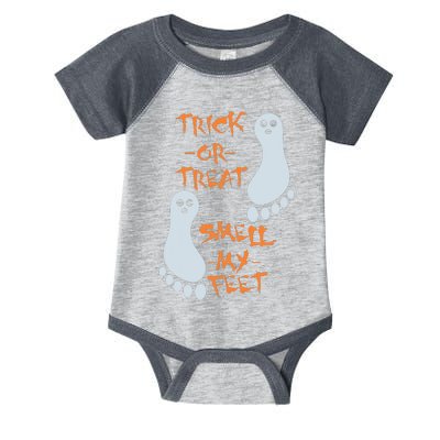 Trick Or Treat Smell My Feet Funny Halloween Infant Baby Jersey Bodysuit