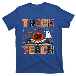 Trick Or Teach Retro Halloween Teacher Costume T-Shirt