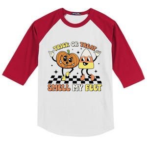 Trick Or Treat Smell My Feet Pumpkin Halloween Gift Kids Colorblock Raglan Jersey