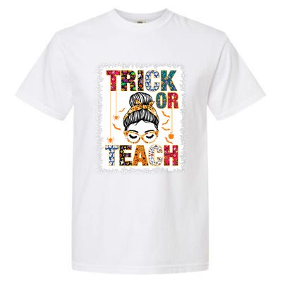 Trick Or Teach Teacher Halloween Costume 2024 Garment-Dyed Heavyweight T-Shirt