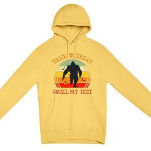 Trick Or Treat Smell Feet Bigfoot Halloween Funny Premium Pullover Hoodie