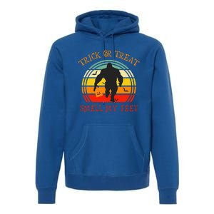 Trick Or Treat Smell Feet Bigfoot Halloween Funny Premium Hoodie