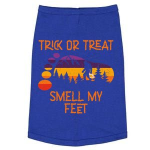 Trick Or Treat Smell My Feet Bigfoot Halloween Funny Gift Doggie Tank