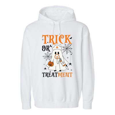 Trick Or Treatment Respiratory Therapist Nurse Halloween Garment-Dyed Fleece Hoodie