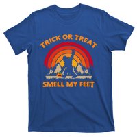 Trick Or Treat Smell My Feet Bigfoot Halloween Funny T-Shirt