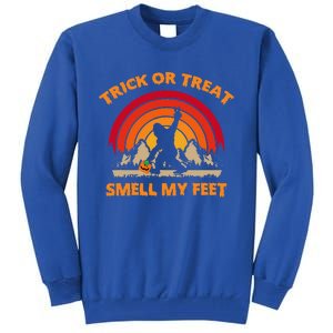 Trick Or Treat Smell My Feet Bigfoot Halloween Funny Tall Sweatshirt