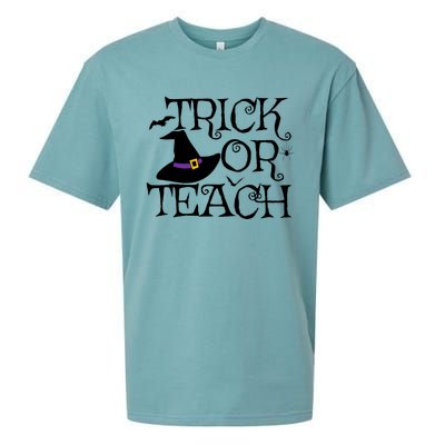 Trick Or Teach Funny Halloween Teacher Costume Humor Gift Sueded Cloud Jersey T-Shirt