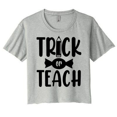 Trick Or Teach Halloween Teacher Women's Crop Top Tee