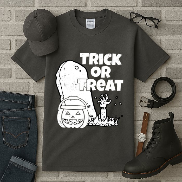 Trick Or Treat Halloween Spooky Graveyard Tall T-Shirt
