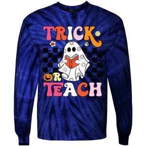 Trick Or Teach Groovy Halloween Retro Floral Ghost Teacher Tie-Dye Long Sleeve Shirt