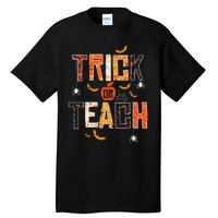 Trick Or Teach Retro Halloween Teacher Women Costume Tall T-Shirt