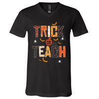 Trick Or Teach Retro Halloween Teacher Women Costume V-Neck T-Shirt