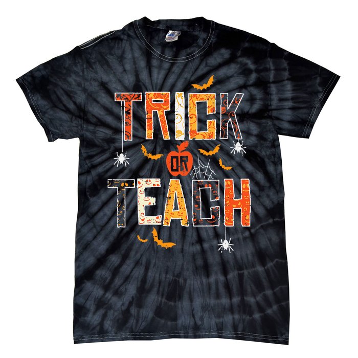 Trick Or Teach Retro Halloween Teacher Women Costume Tie-Dye T-Shirt