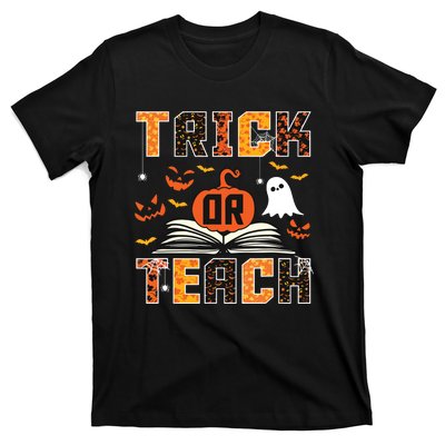 Trick Or Teach Retro Halloween Teacher Costume T-Shirt