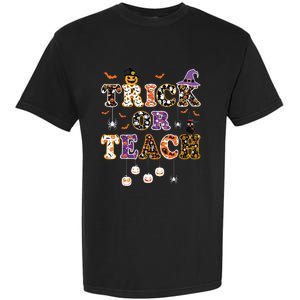 Trick Or Teach Retro Halloween Teacher Costume Garment-Dyed Heavyweight T-Shirt