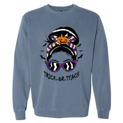 Trick or Teach Cute Halloween Teacher Messy Bun Retro Shades Garment-Dyed Sweatshirt