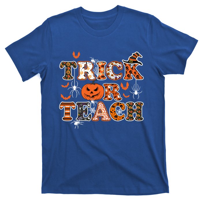 Trick Or Teach Funny Teacher Halloween Costume 2020 Funny Gift Cute Gift T-Shirt