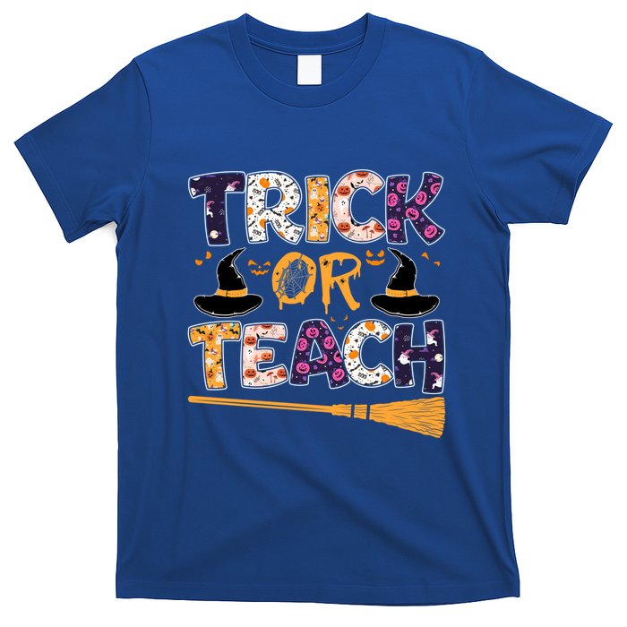 Trick Or Teach Funny Teacher Halloween Costume Great Gift T-Shirt