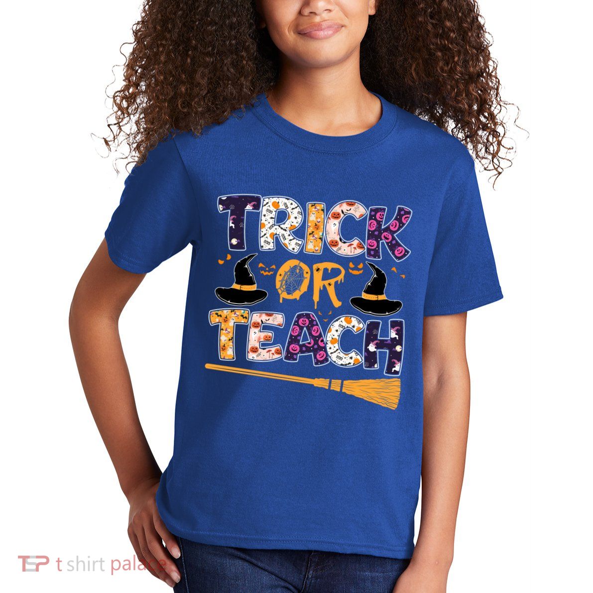 Trick Or Teach Funny Teacher Halloween Costume Great Gift Kids T-Shirt