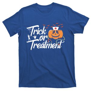 Trick Or Treatt Funny Medical Personnel Halloween Nurse Gift T-Shirt