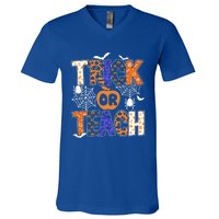 Trick Or Teach Halloween Cool Gift Funny For Teachers Gift V-Neck T-Shirt