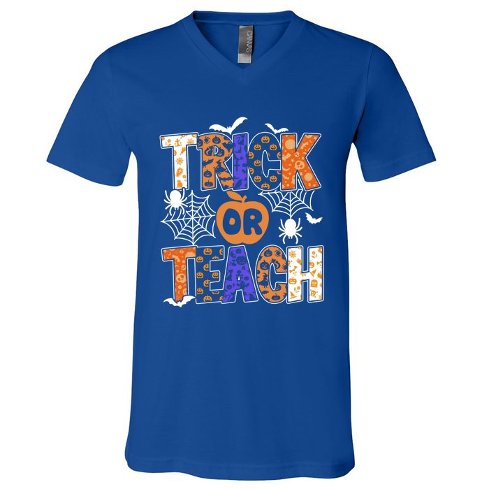 Trick Or Teach Halloween Cool Gift Funny For Teachers Gift V-Neck T-Shirt