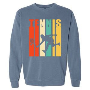 Tennis Player Gifts Retro Sunset Tennis Racquet & Ball Coach Garment-Dyed Sweatshirt