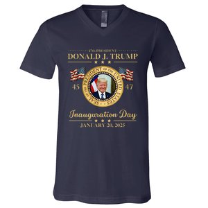 Trump Photo Inauguration Day January 2025 Usa Flag Formal V-Neck T-Shirt