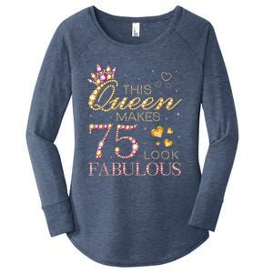 This Queen Makes 75 Look Fabulous 75th Birthday Present Queen B-day Women's Perfect Tri Tunic Long Sleeve Shirt