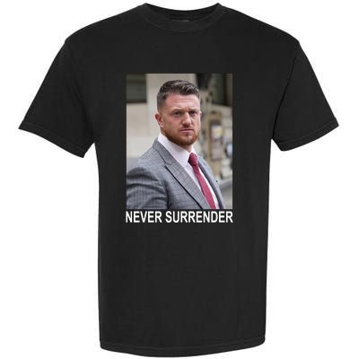 Tommy Robinson And Trump Mugshot Never Surrender Garment-Dyed Heavyweight T-Shirt