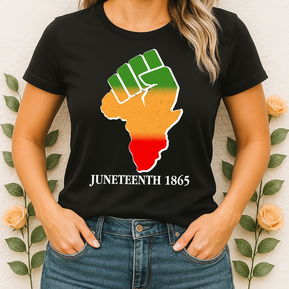 Traditional African Colors Protest Fist Juneteenth Womens T-Shirt