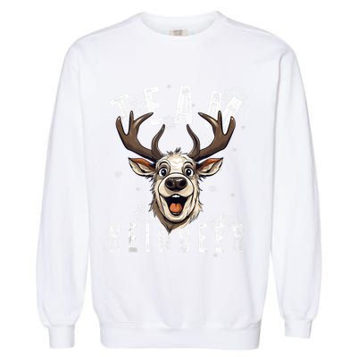 Team Reindeer Christmas Theme Funny Reindeer Tank Top Garment-Dyed Sweatshirt