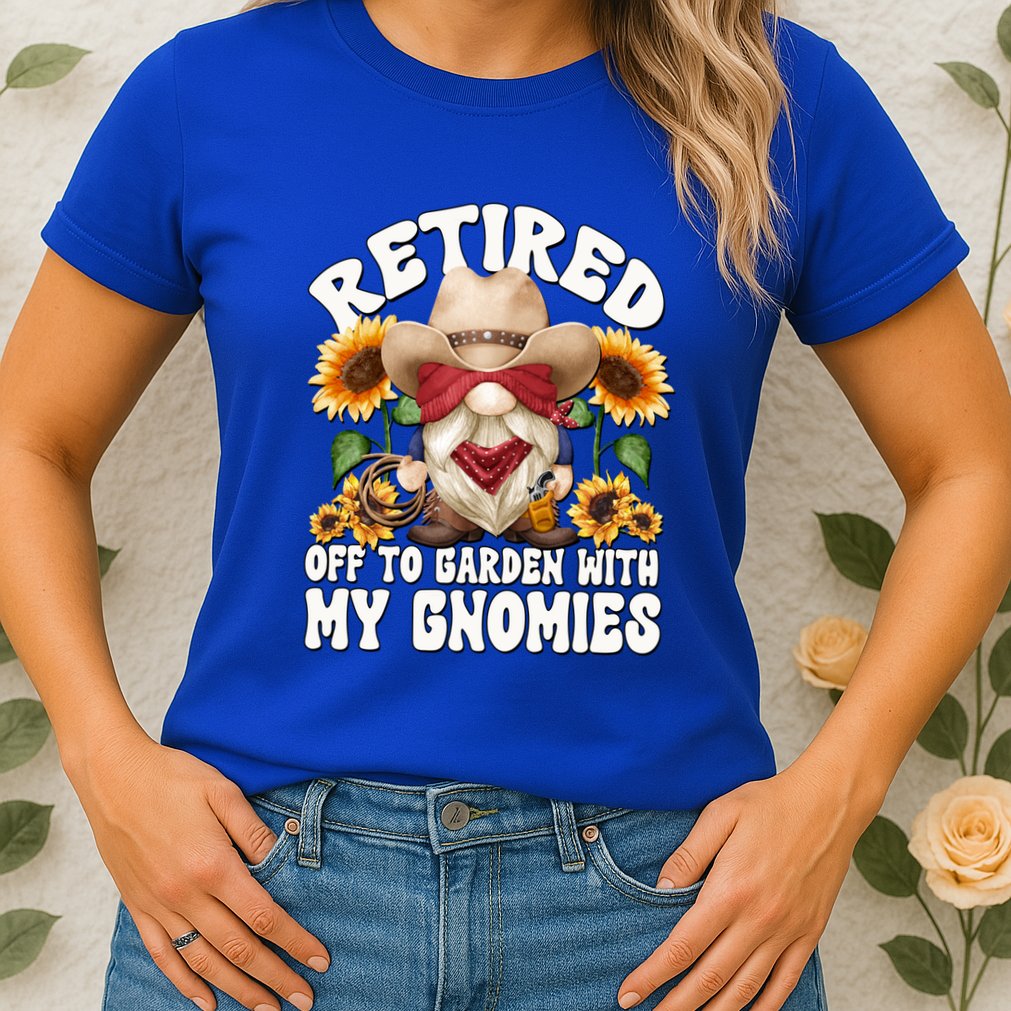 Texas Retiret Gnome Dad For Cow Lover Retired Grandpa Gift Womens T-Shirt