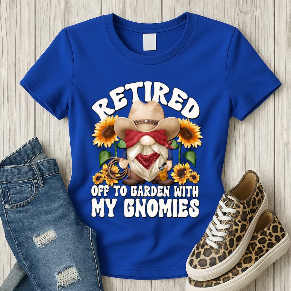 Texas Retiret Gnome Dad For Cow Lover Retired Grandpa Gift Womens T-Shirt