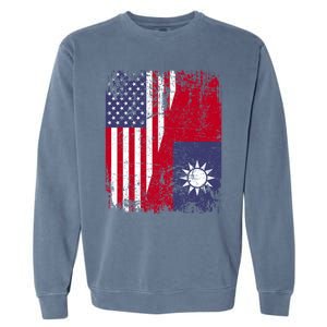 Taiwanese Roots Half American Flag Usa Taiwan Flag Gift Garment-Dyed Sweatshirt