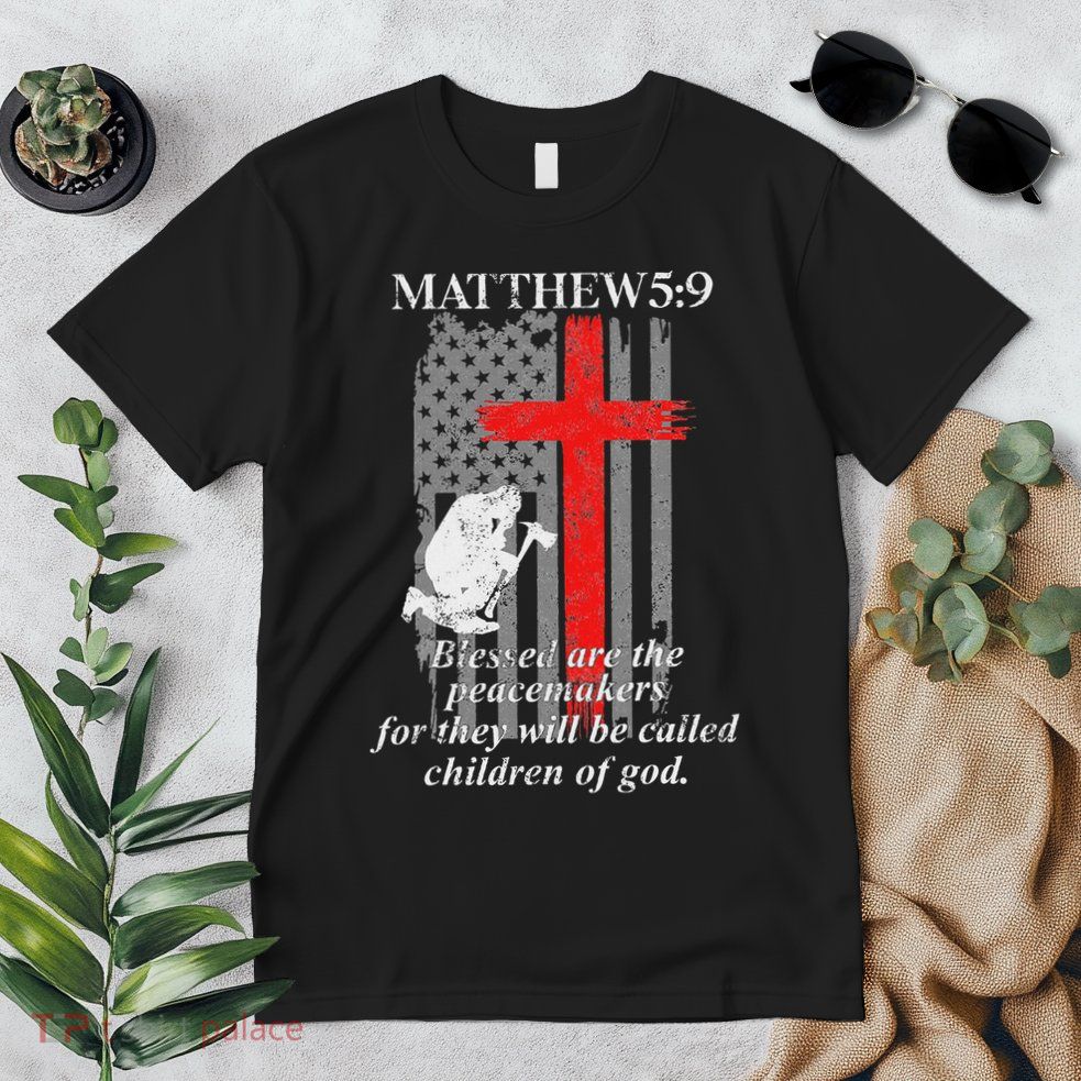 Thin Red Line Fireman Cross Bible Verse Firefighter Usa Flag Premium T-Shirt