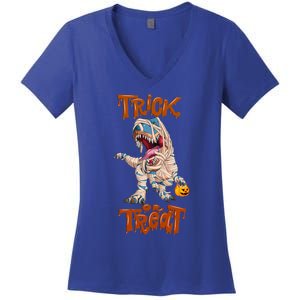 T Rex Mummy Pumpkin Trick Or Treat Funny Halloween Dinosaur Gift Women's V-Neck T-Shirt