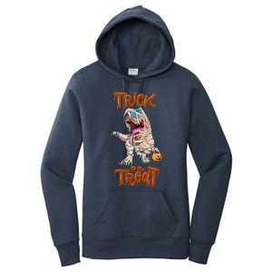 T Rex Mummy Pumpkin Trick Or Treat Funny Halloween Dinosaur Gift Women's Pullover Hoodie