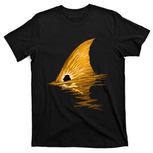 Tailing Redfish Red Drum Fish T-Shirt