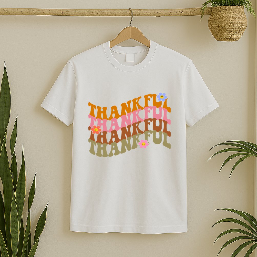 Thankful Retro Sunflower Cute Gift T-Shirt
