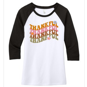 Thankful Retro Sunflower Cute Gift Women's Tri-Blend 3/4-Sleeve Raglan Shirt