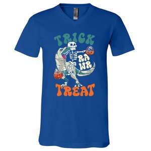 Trick Rawr Treat Skeleton Riding Mummy Dinosaur Halloween Gift V-Neck T-Shirt