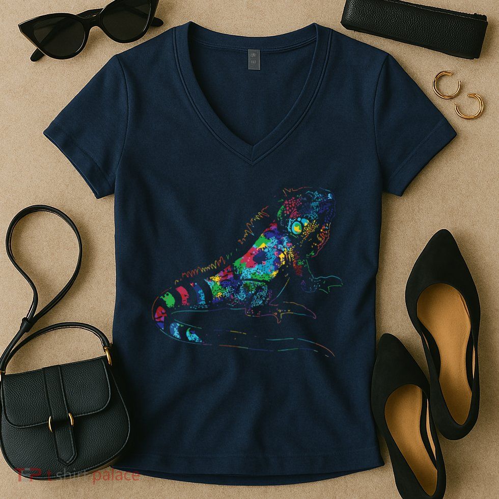 Tropic Reptile Zoo Keeper Gift Idea Iguana Women's V-Neck T-Shirt