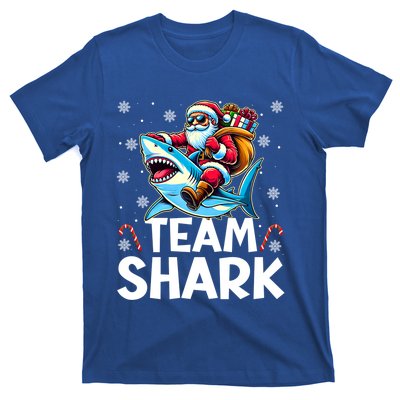 Team Shark Christmas Funnylights Santa Hat Snowflakes Xmas Great Gift T-Shirt