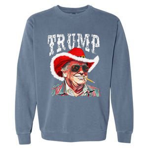 Trump Santa Cowboy Hat Christmas Texas Western Howdy Xmas Garment-Dyed Sweatshirt