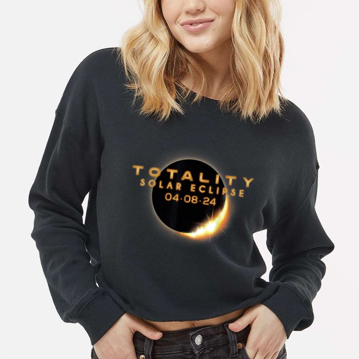 Total Solar Eclipse 04.08.2024 Totality Cropped Pullover Crew